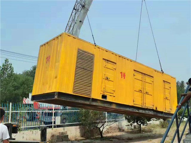 西乡塘300KW柴油发电机组油耗是多少？