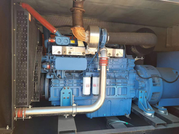 西乡塘柴油发电机组一般有几种电压输出？