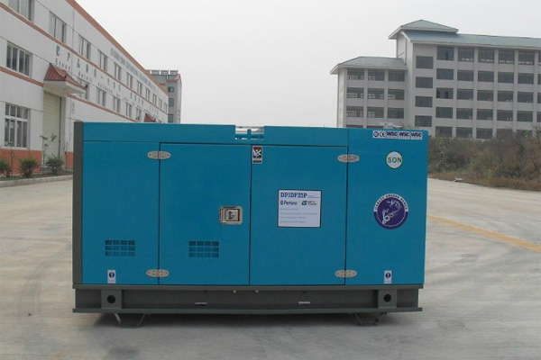 西乡塘发电机租赁发电机组的换季保养注意事项