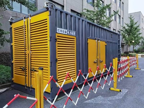 西乡塘如何使用转速表检查发动机的转速？