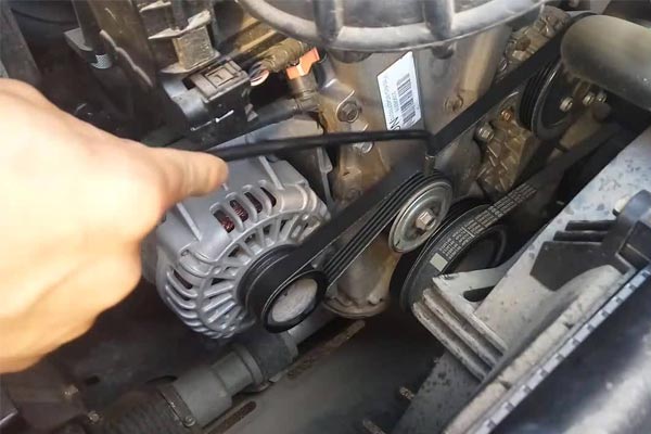 西乡塘转速传感器的工作原理是什么？